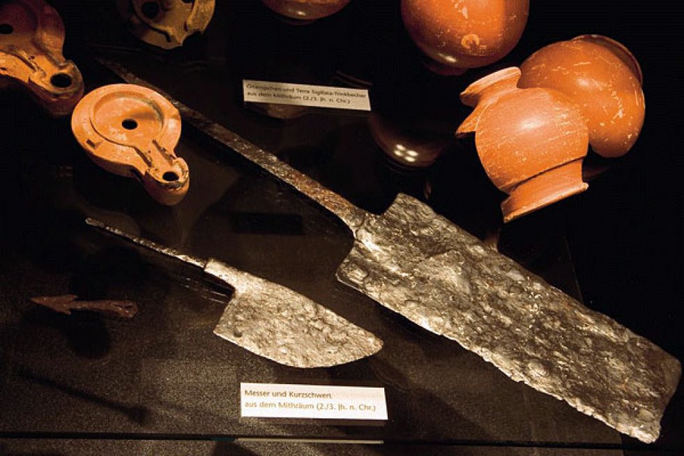 Blade and other objects found in the Mithraeum of Künzing