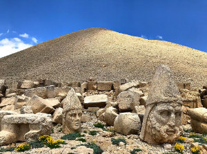 Mount Nemrut Dağı