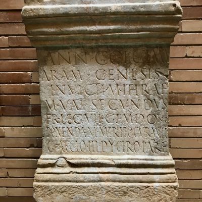 Altar of Merida consecrated by Marcus Valerius Secundus