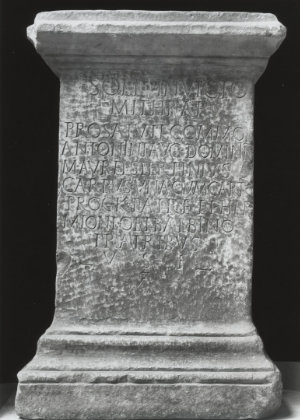 Altar of Stertinius Carpus from the Ponte Emilio Area, Rome