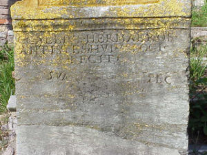 Altar with inscription of Mitreo del Palazzo Imperiale