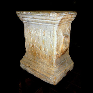 Altar of Dioscorus from Alba Iulia