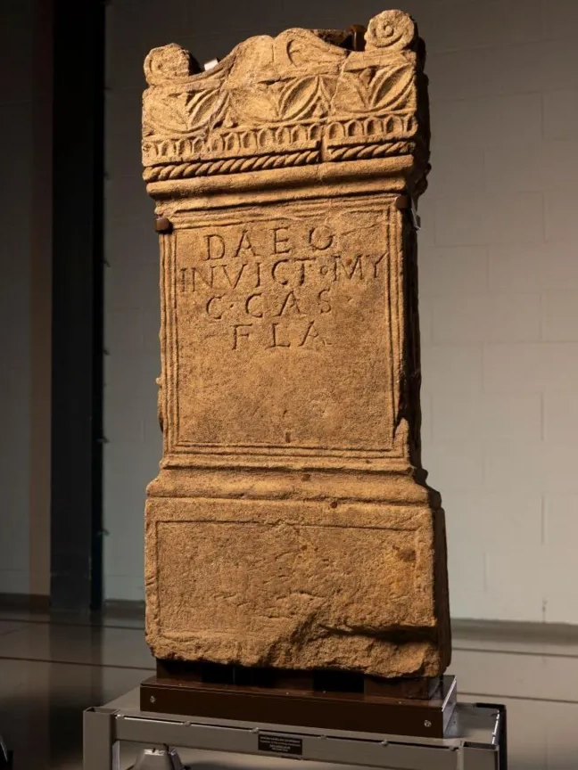 Mithraic altar from Inveresk with griffin.