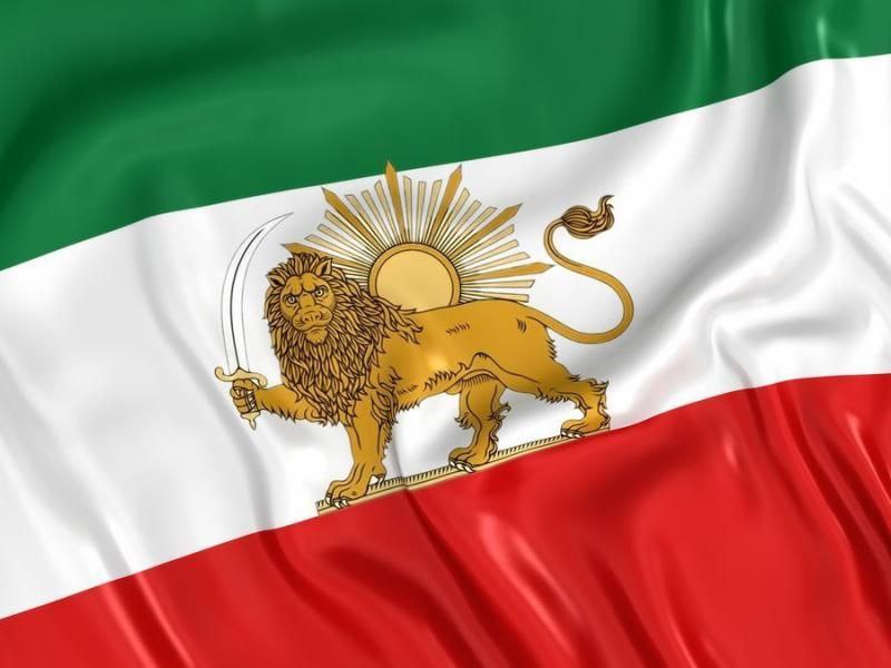 🔘 Lion and sun flag:

This is the ancient flag of Iran showing the sun in the position of the constellation of Leo.

The sun entering the constellation of Leo is a symbol of power and royalty, and some kings were crowned when this happened.