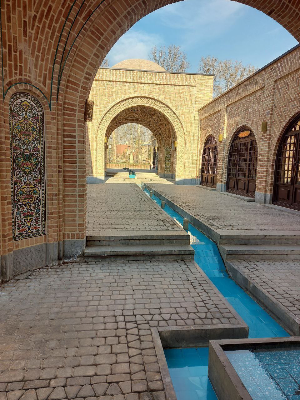 🔘 Traditional architecture of Iran.